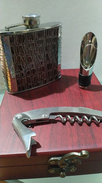 Saca Rolhas,  garrafa e bocal - conjunto