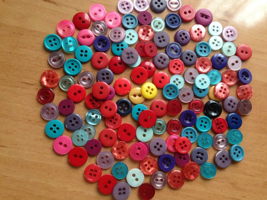 Małe guziczki 230szt