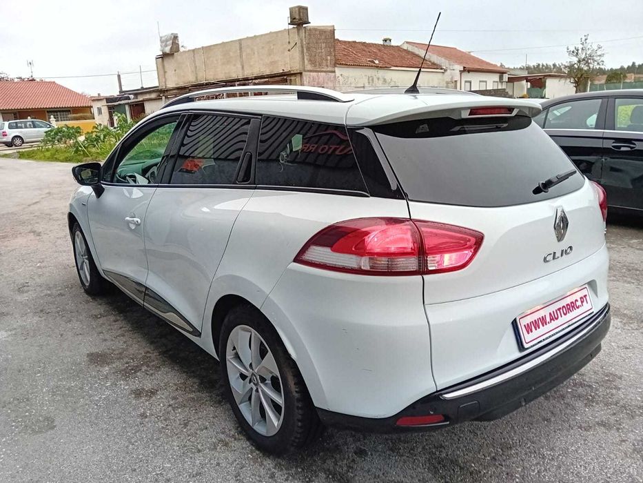 Renault Clio 1.5 dci Limited c/iva - Nacional ( pequeno sinistro )