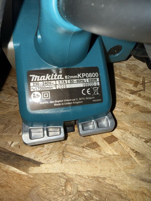 Makita Strug KP0800