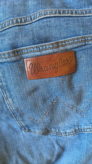 Spodnie Jeansy Wrangler River True Tapered 881 STAN BDB 33/32