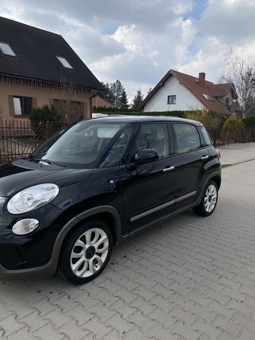 Fiat 500L samochód osobowy