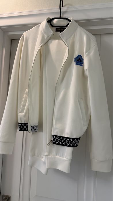 Костюм Louis Vuitton