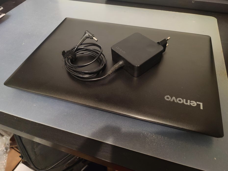 Lenovo IdeaPad 330-15AST