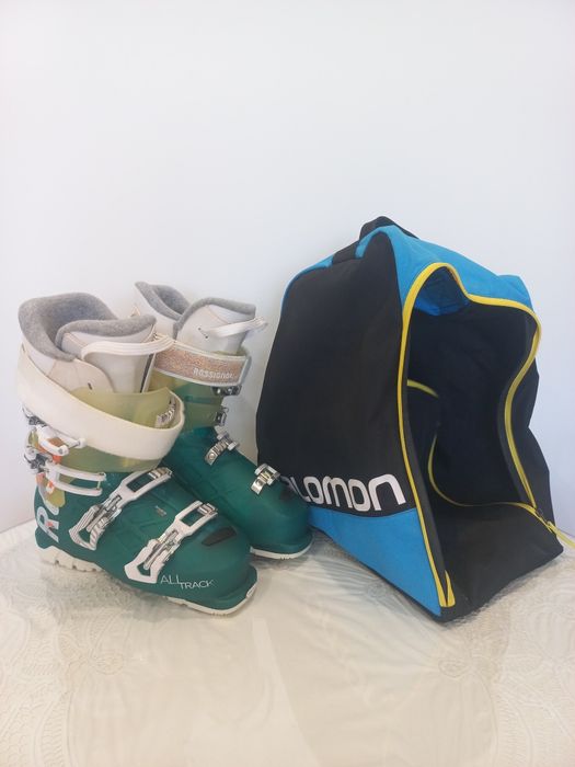 Лижі,палки,черевики з сумкою