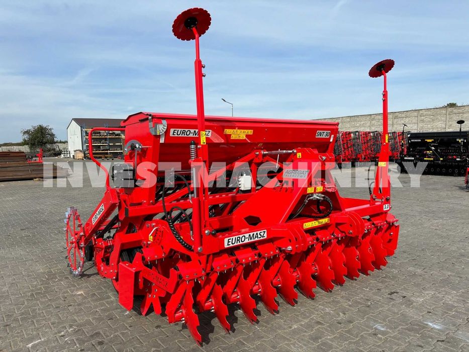 Zestaw uprawowo-siewny nabudowany EURO-MASZ 3m brona +siewnik agregat