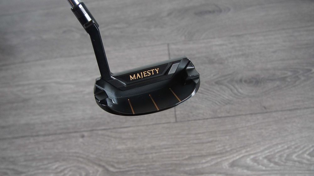 Kij do golfa Luksusowy Putter Majesty 33.5" NOWY Japoński Mallet Head cover w komplecie
