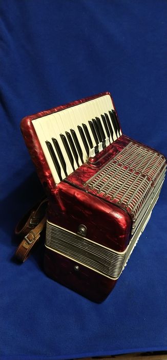 3/4 акордеон Royal Standard 5+2.