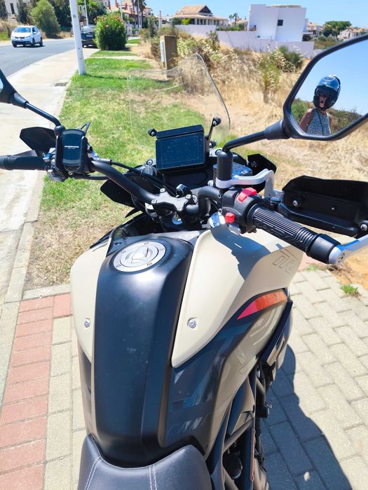 Benelli trk 702x