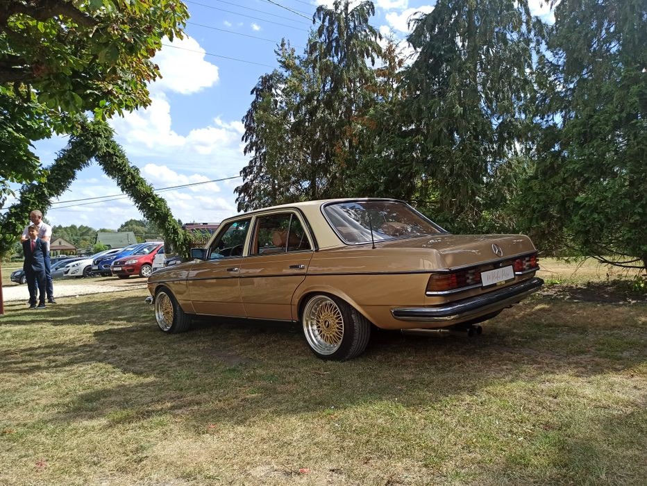 Auto do ślubu/teledysku - Mercedes W123 (Beczka)