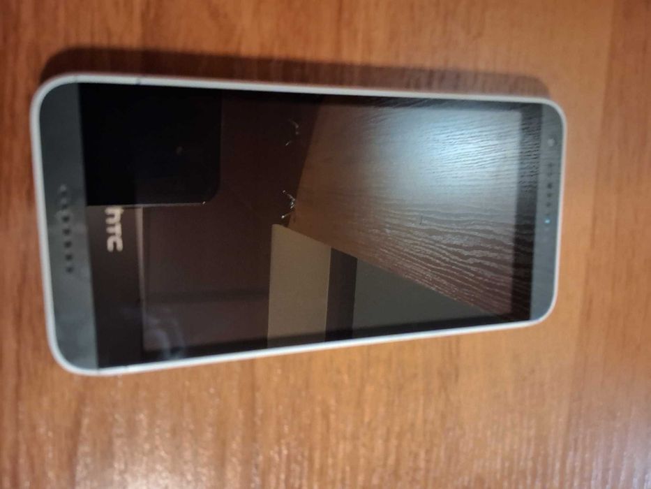 Telefon HTC Desire 620