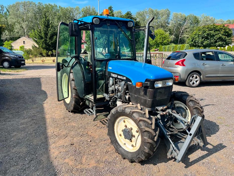 Ciągnik Sadowniczy New Holland TN65F