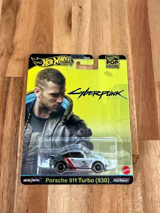 HOT WHEELS Premium Porsche 911 Turbo Cyberpunk 2077 Pop Culture