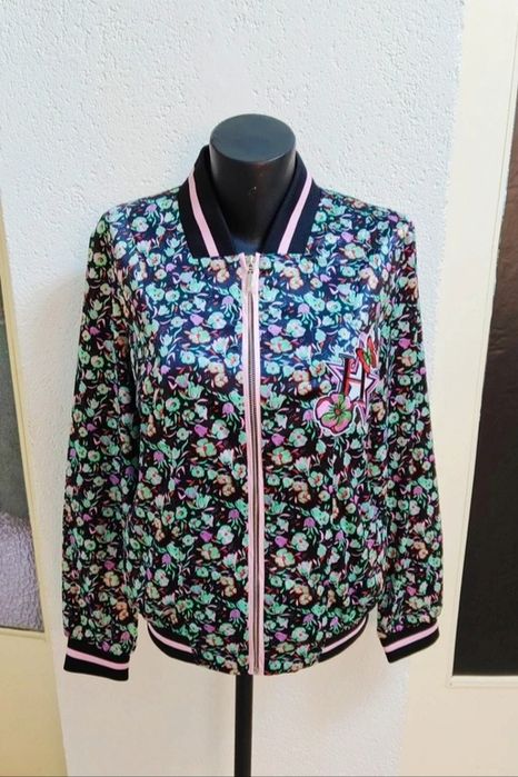 Ładna bomberka w kwiaty r.XL