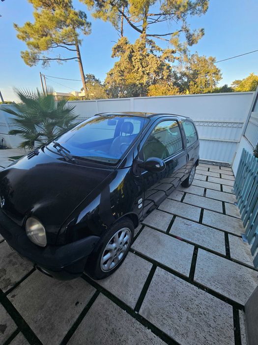 Twingo Initiale 1.2 16V – Versão especial, pele, AC e apenas 123 mil km
