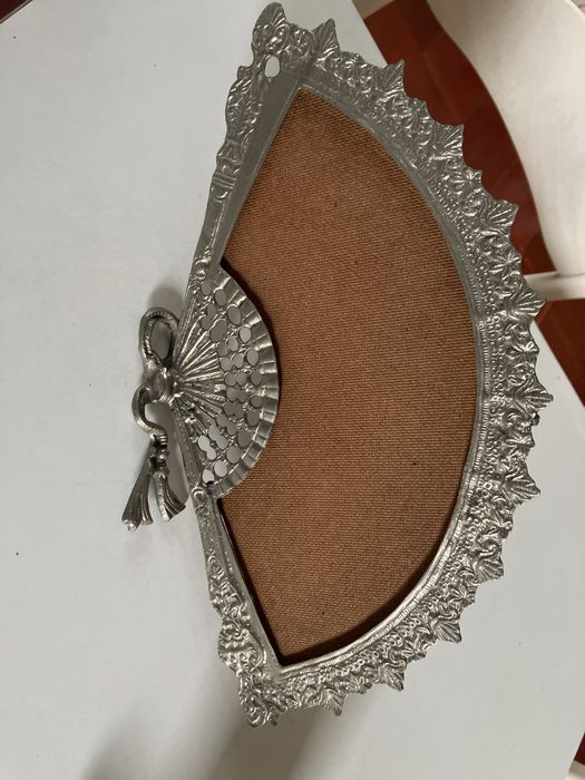 Espelho/Moldura  decorativo em Metal Trabalhado