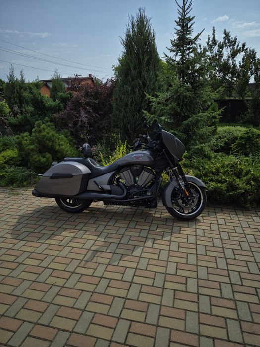 Viktori Cross Country 2016 , 13990 $. Пробег 16052 км