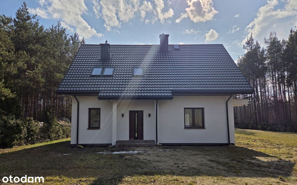 Dom wolnostojący z użytkowym poddaszem