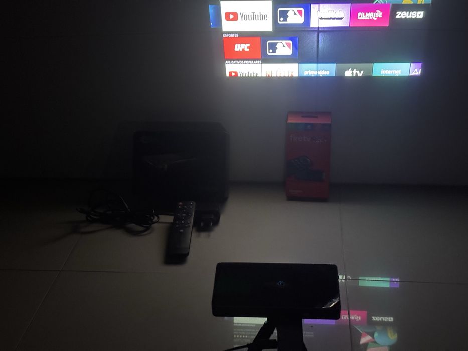 Projetor a bateria + fire tv stick amazon