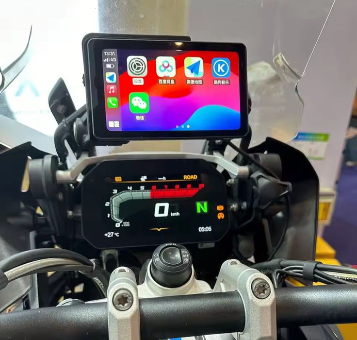 BMW GS carplay novo