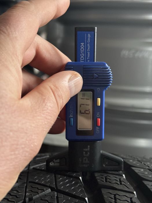 Шини зимові 275/35/21 245/40/21 Pirellii RFT зимние разноширокие