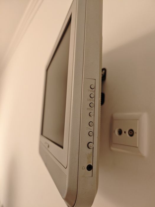 TV e suporte de parede