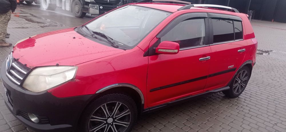 Срочно джілі мк кросс