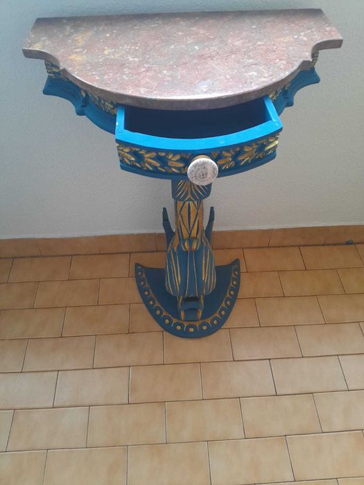 Mesa de Apoio antiga restaurada