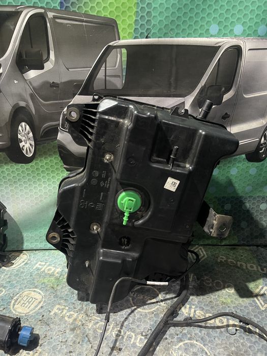 Бак adblue з насосом Renault Trafic ||| 2.0dCi 237G00270R 237G00260R
