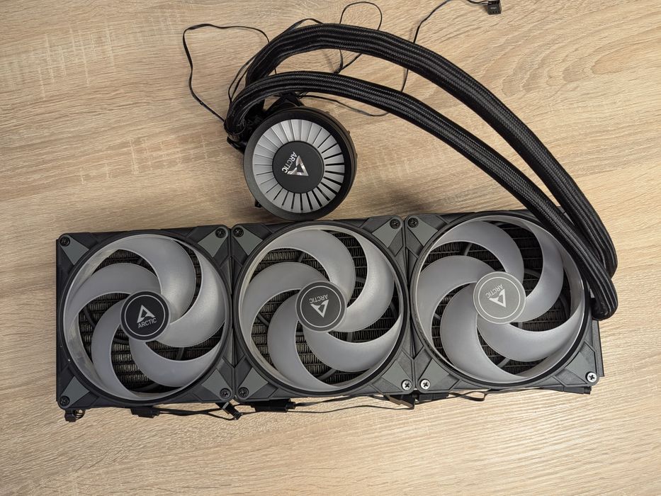 Система рідинного охолодження Arctic Liquide freezer 3 420 RGB