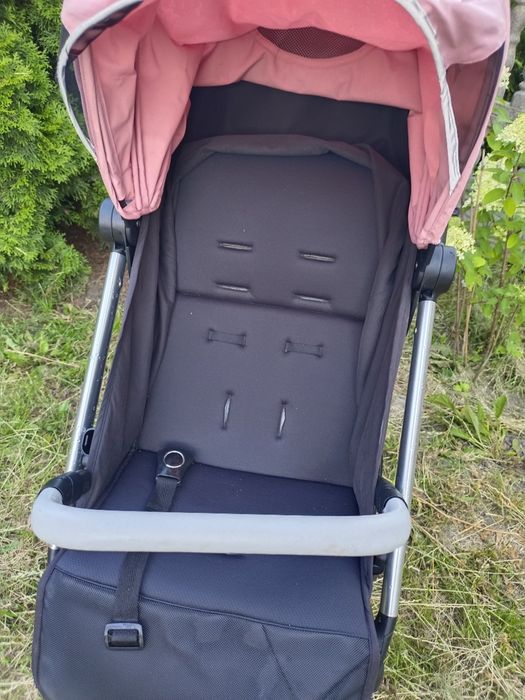 Sprzedam wózek X-Follow w kolorze Sunset Pink – lekki i funkcjonalny,