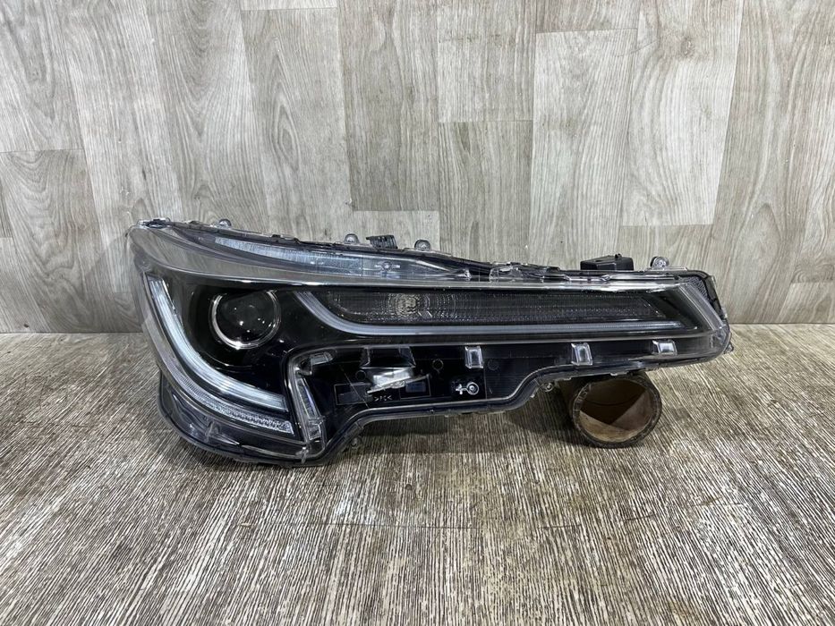 Фара передняя правая Toyota Corolla E21 Хетчбек ( 2019 - 2023 г. ) 81110-02S70