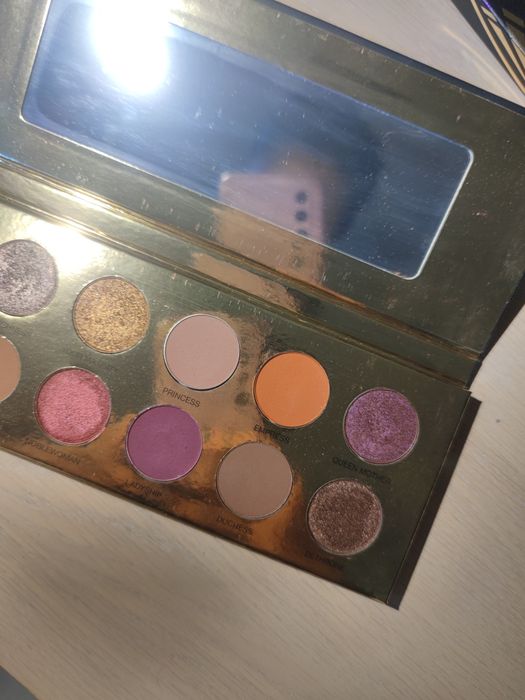 Coloured raine queen of hearts paleta