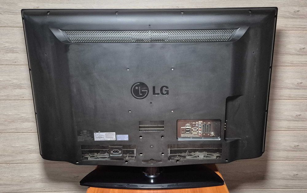 Telewizor LG 47" LCD Full HD