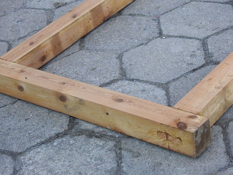 stare drewno kantówka sosnowa altanka domek dla dziecka kurnik płot