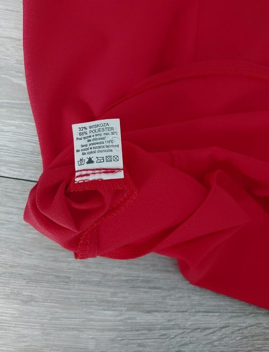 Elegancka czerwona bluzka koronka Święta