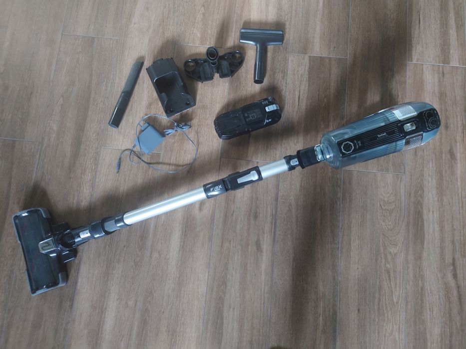 Tefal X-Force Flex  z zestawem akcesoriów i nową baterią