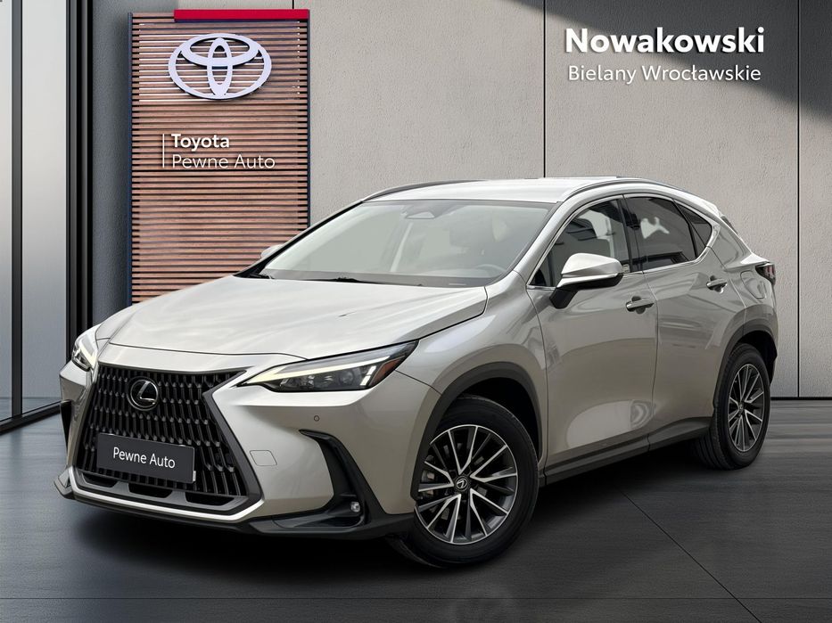 Lexus NX 350h Prestige AWD| Automat
