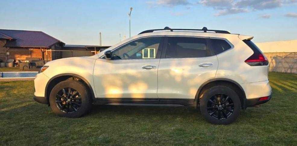 Nissan Rogue 2019p SV awd