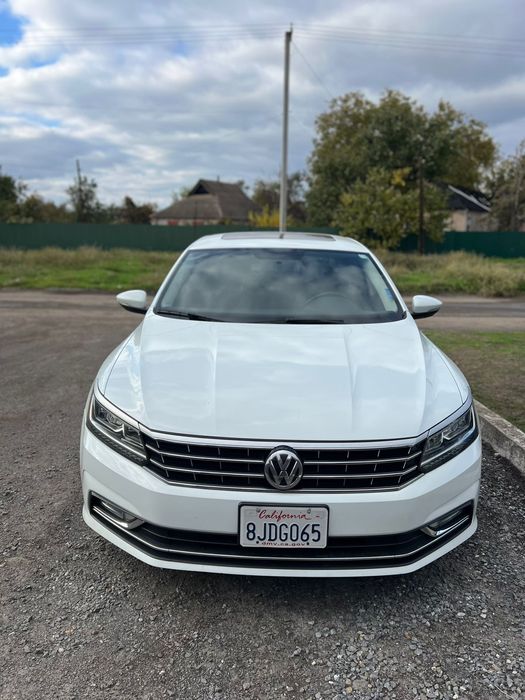 Volkswagen Passatт б8