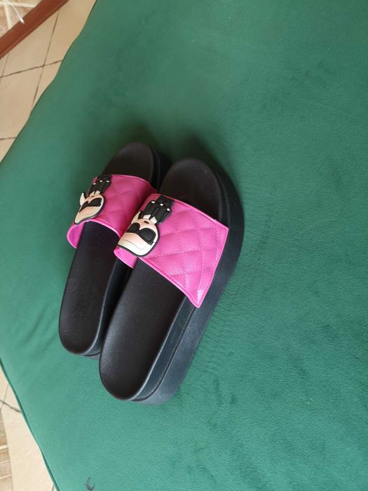 klapki damskie 
KARL LAGERFELD