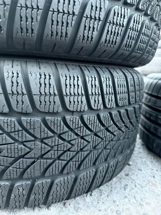 255 40 18 Dunlop SP WinterSport 4D 85% 2024 Шини Зима
