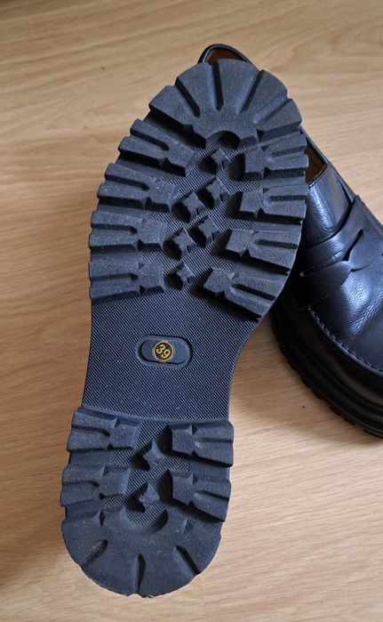 Продам нові шкіряні туфлі