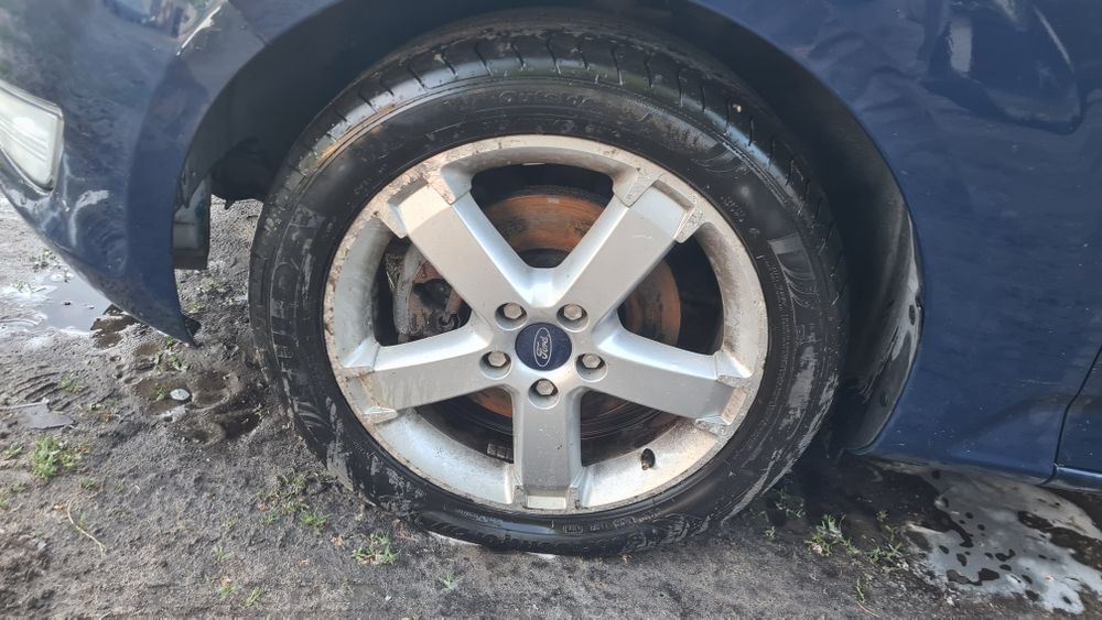 Kompletny przod mondeo mk4 kod lakieru A8