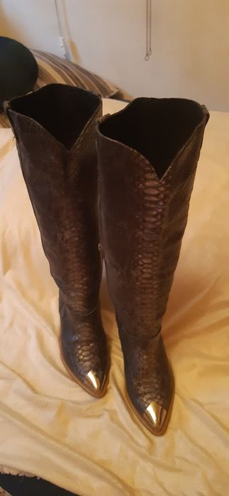 Carinii Kowbojki skóra węża 38