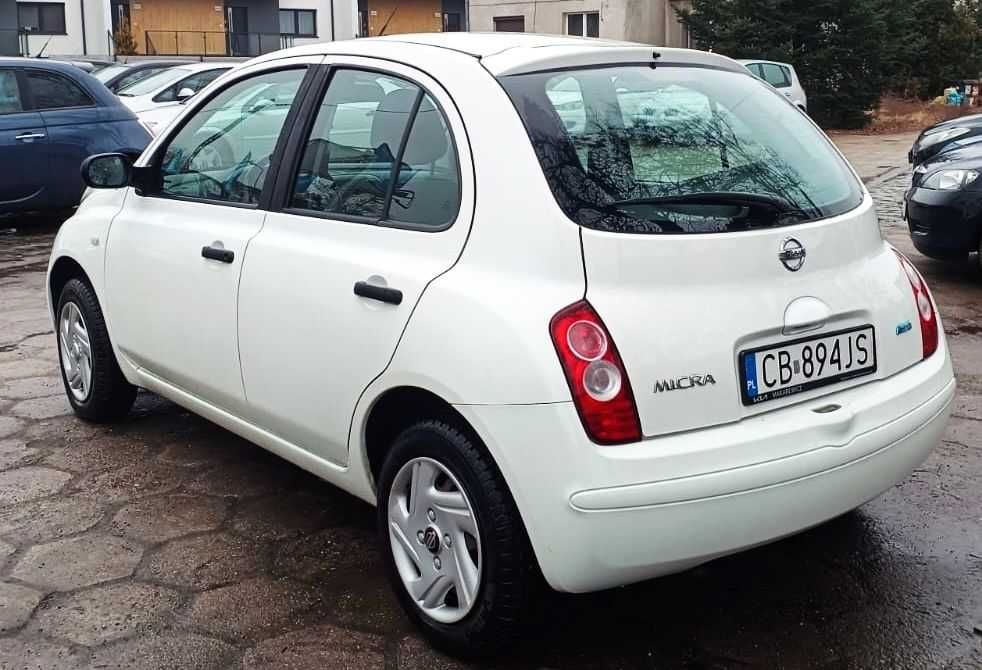 Micra 2009 1.2 ben 134 tys przebiegu bez rdzy rozrząd łańcuch sprawna