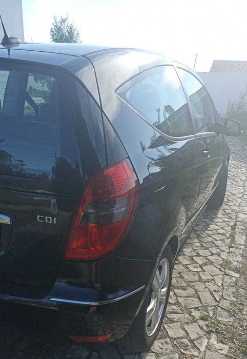 MERCEDES BENZ - A 160 CDI - Avantgarde – Blue Efficiency - Coupé NACIONAL