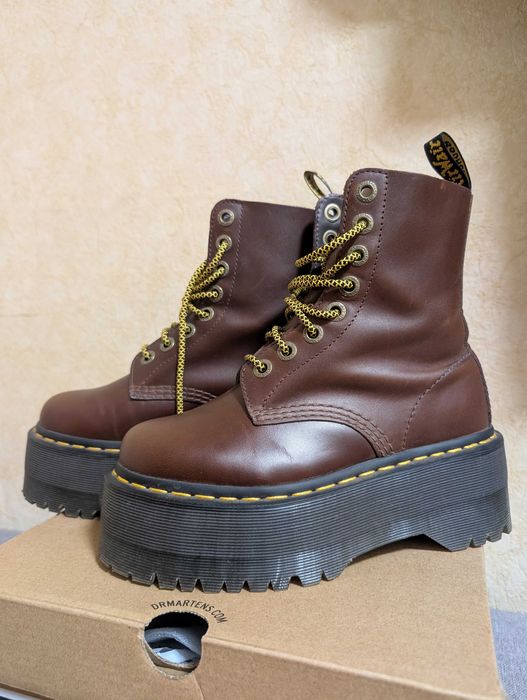 Dr. Martens 1460 Pascal Max темно-коричневі черевики EU 36