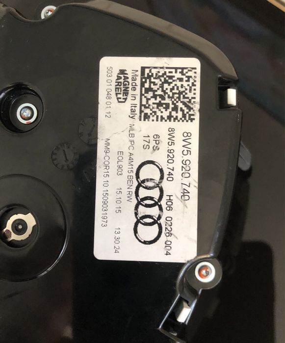 Панель приборов на Audi A4 B9 Европа.8W5.920.740.