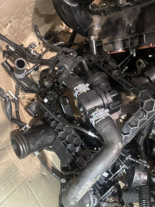Трубки Mercedes M274 2.0 двигун мотор  C w205 w212 x253 бензин патрубок  запчастини  Мерседес бенц шланг колектор  C class E class GLC coupe